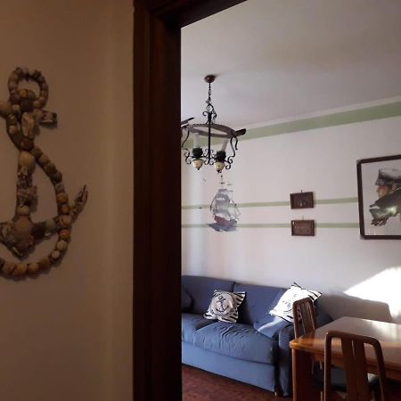 La Casa Di Corto Apartment Ventimiglia Luaran gambar