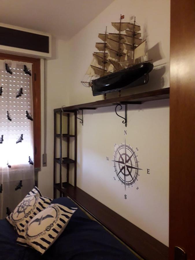 La Casa Di Corto Apartment Ventimiglia Luaran gambar