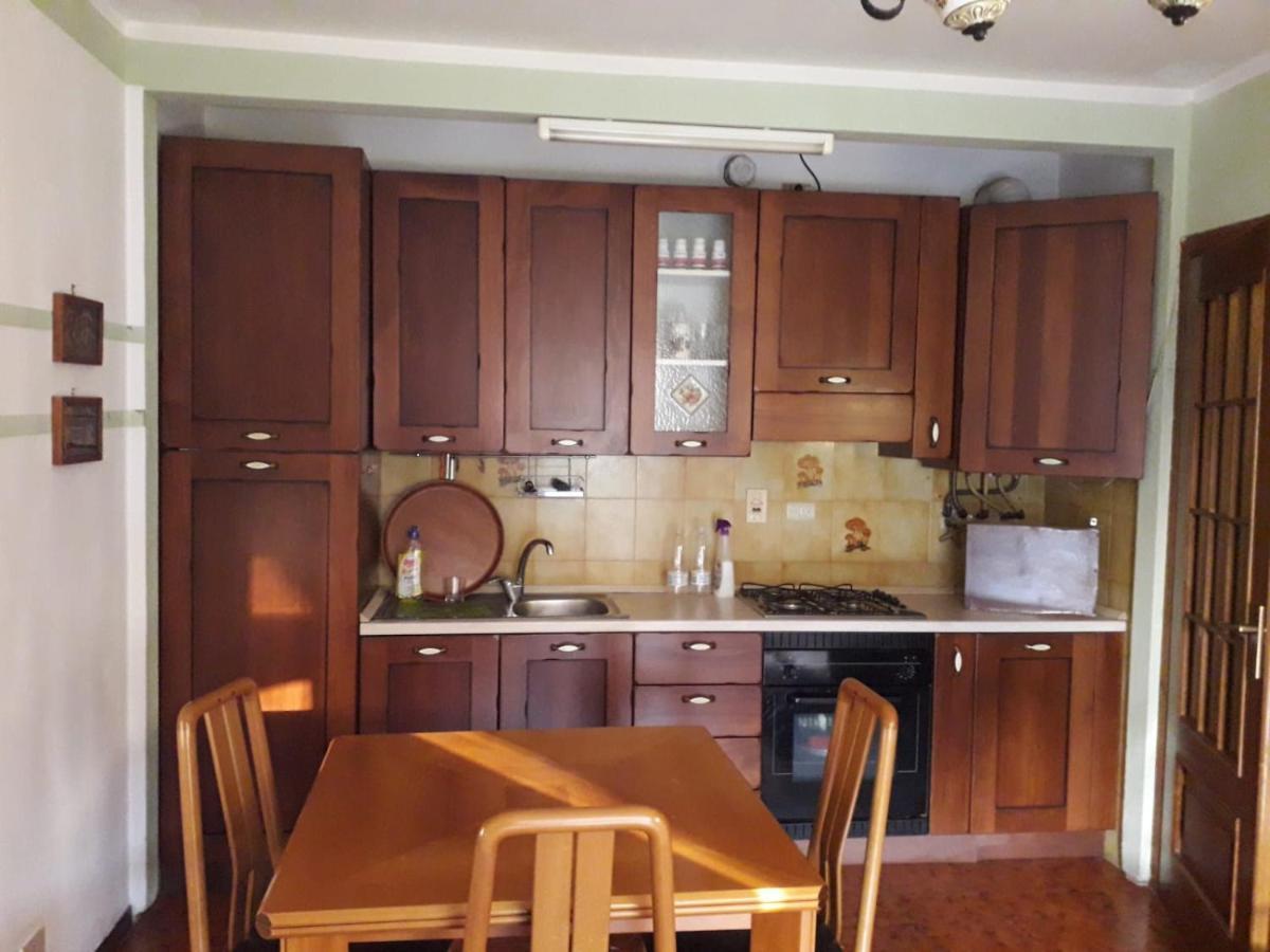 La Casa Di Corto Apartment Ventimiglia Luaran gambar
